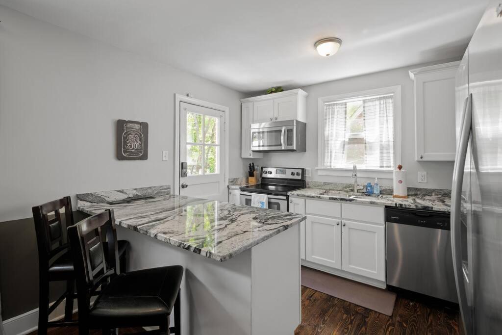 Private House + Yard Central Location To All Rva Richmond Eksteriør billede