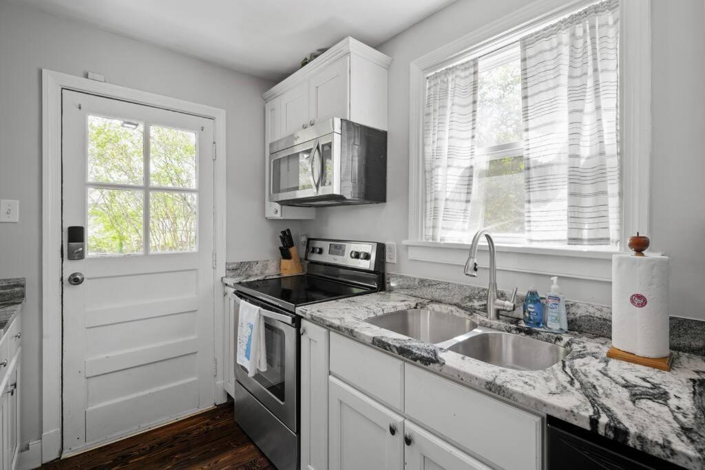 Private House + Yard Central Location To All Rva Richmond Eksteriør billede