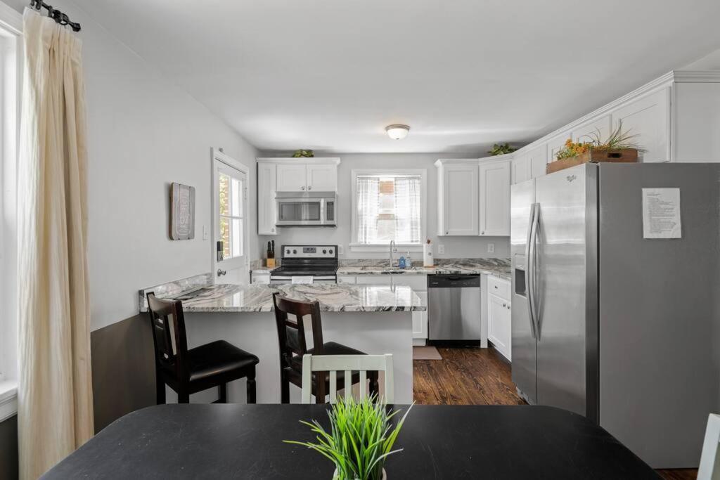 Private House + Yard Central Location To All Rva Richmond Eksteriør billede